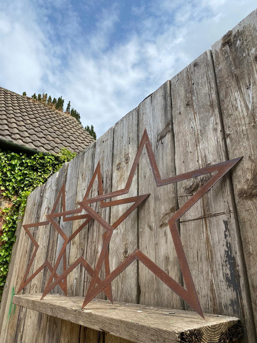 3 Large Rusty Metal barn STARS.