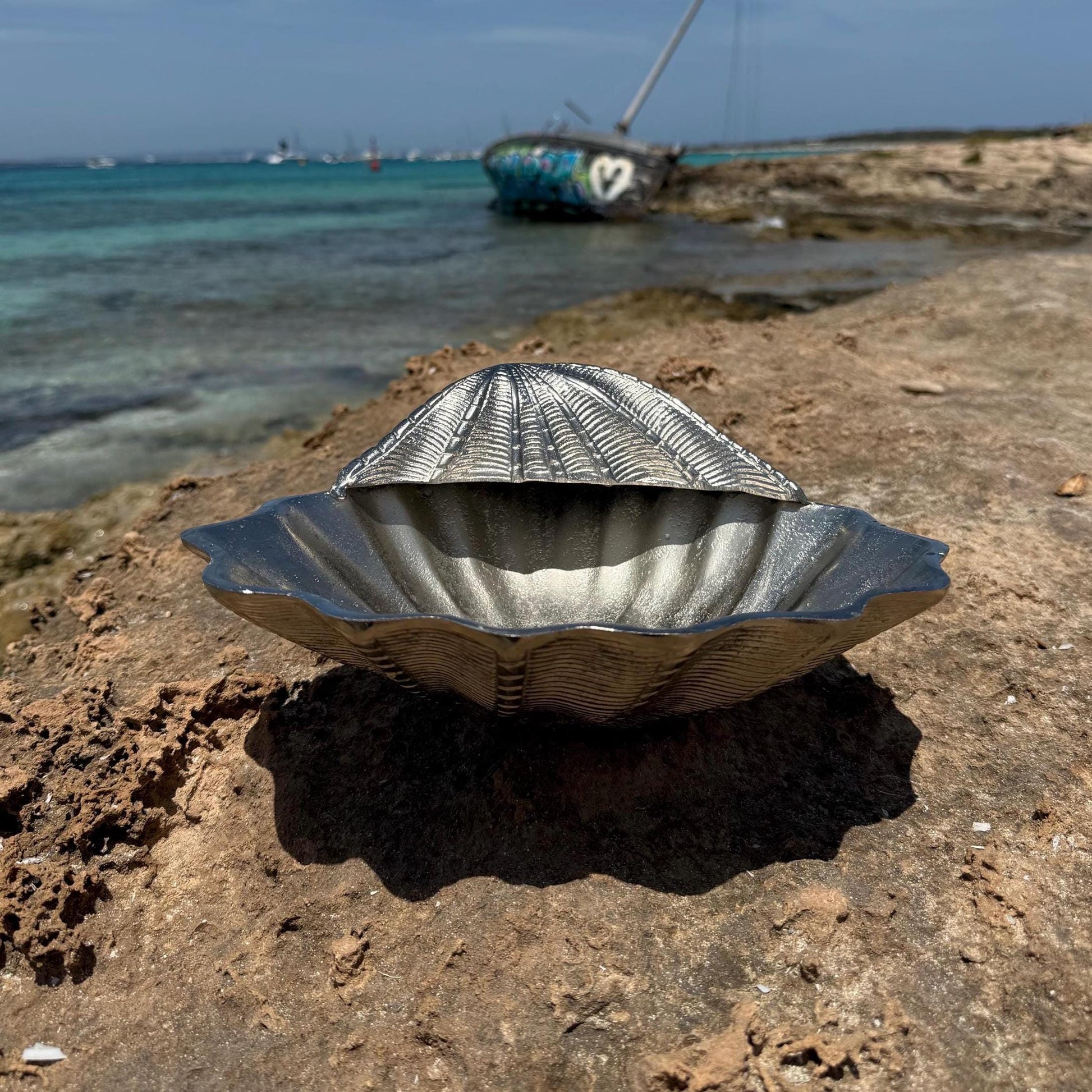 Clamshell Solid Champagne Ice Bucket ~ Wine Cooler