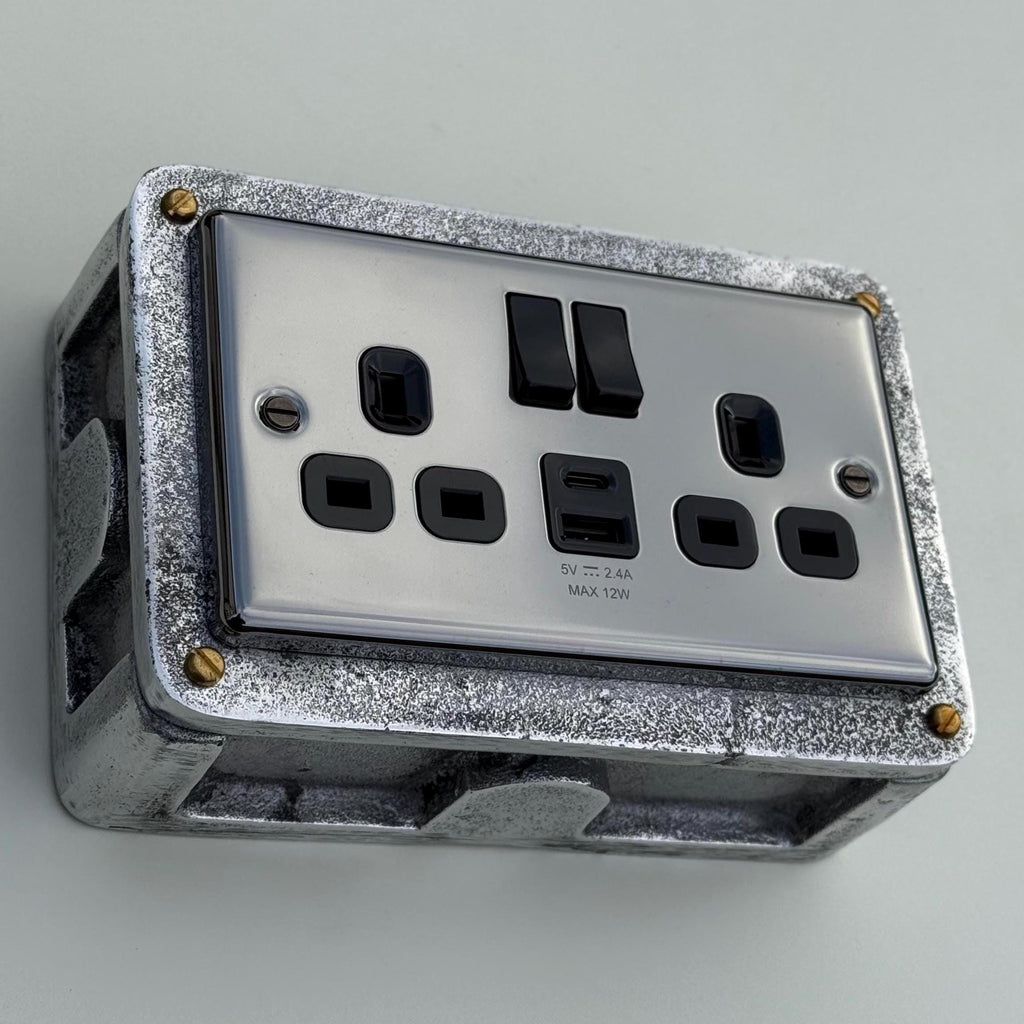 Black Nickel Double Switched 13A Power Socket 230V 13A 2 Gang 2G Solid Cast Metal Conduit Switch Industrial