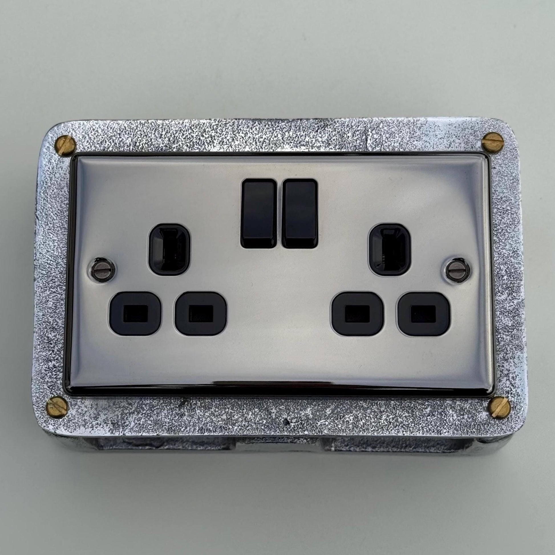 Black Nickel Double Switched 13A Power Socket 230V 13A 2 Gang 2G Solid Cast Metal Conduit Switch Industrial