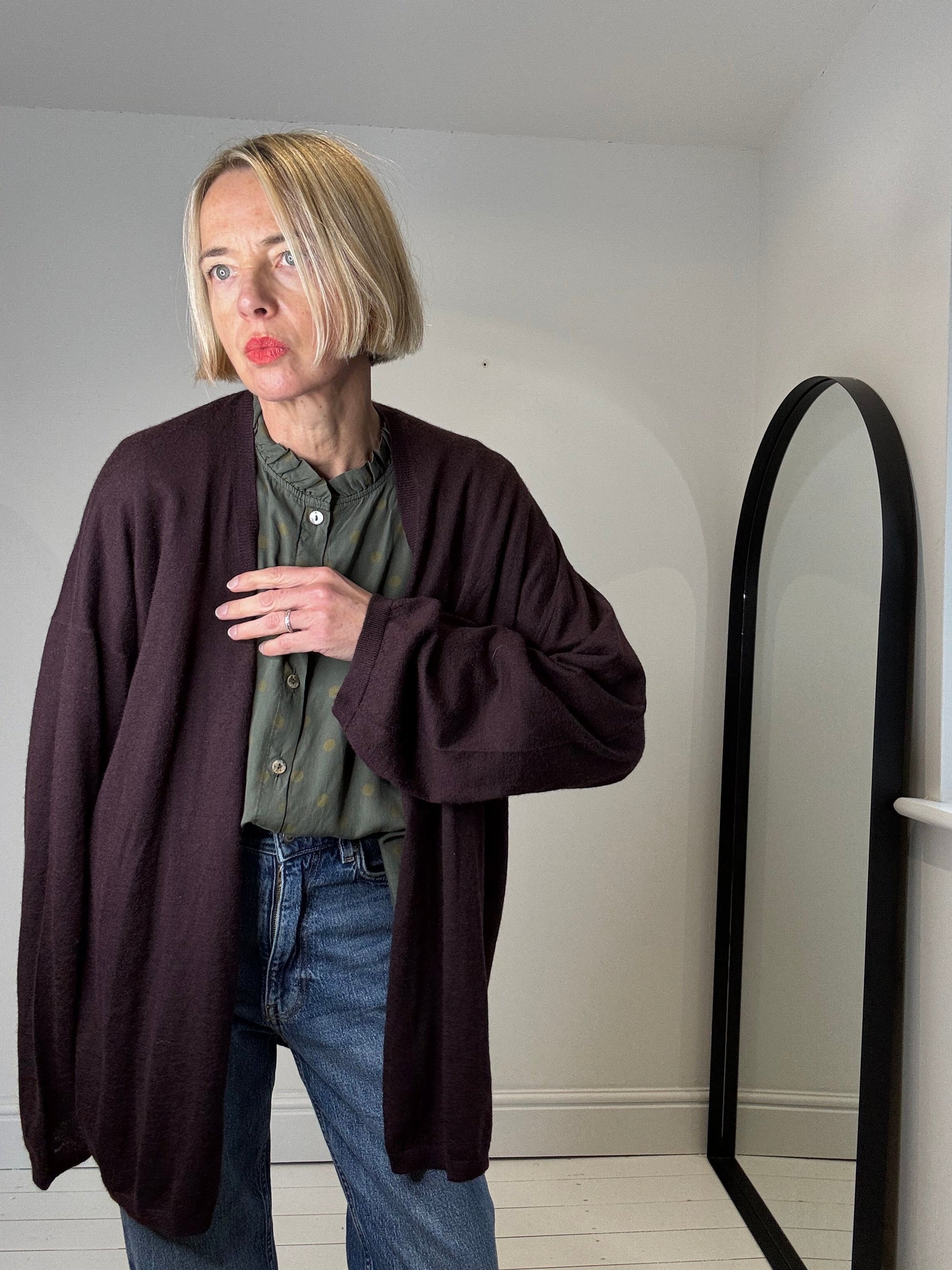 100% Cashmere Cardigan in Berry Brown