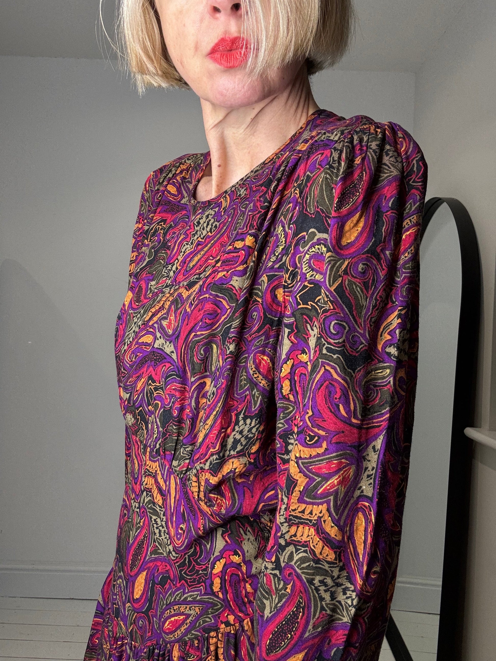 Vintage Autumnal Print Midi Dress with Puffed Sleeves