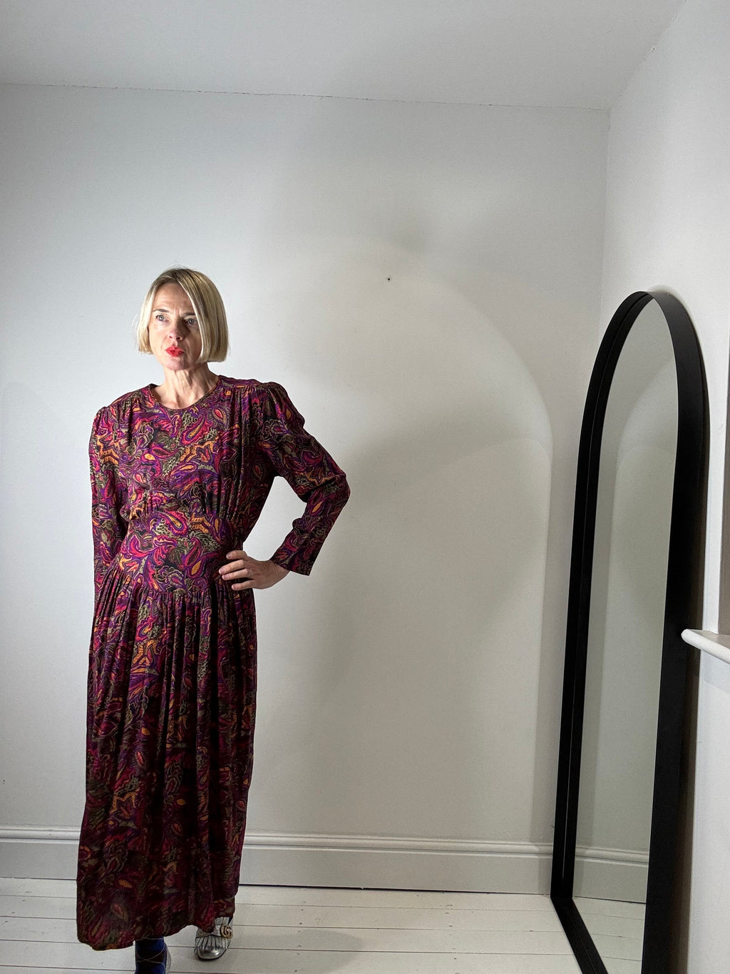 Vintage Autumnal Print Midi Dress with Puffed Sleeves
