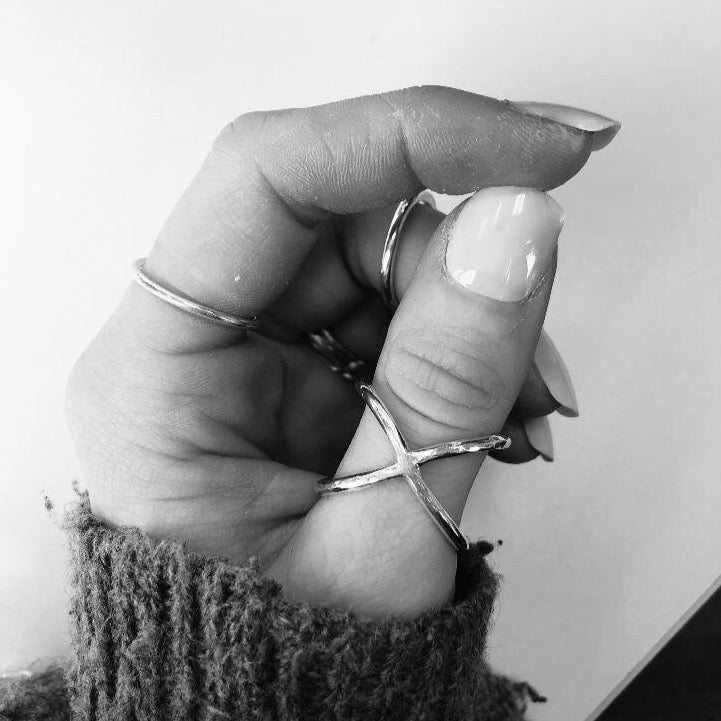 Sterling Silver Kiss Ring