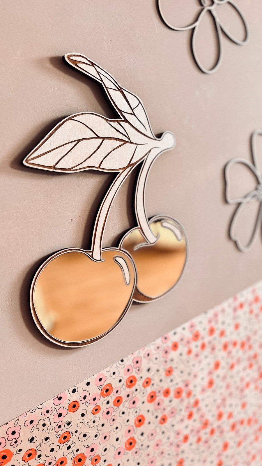 Kids Room Cherry Mirror – Child-Friendly Acrylic & Wood