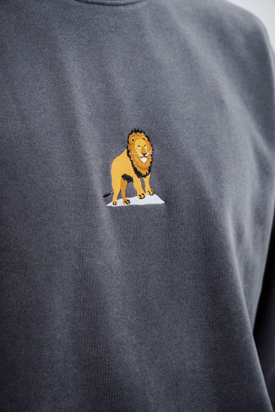 Lion Sweatshirt - Anthracite