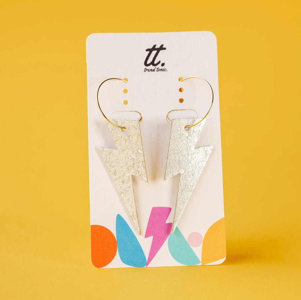 Metallic gold cork lightning bolt hoop earrings
