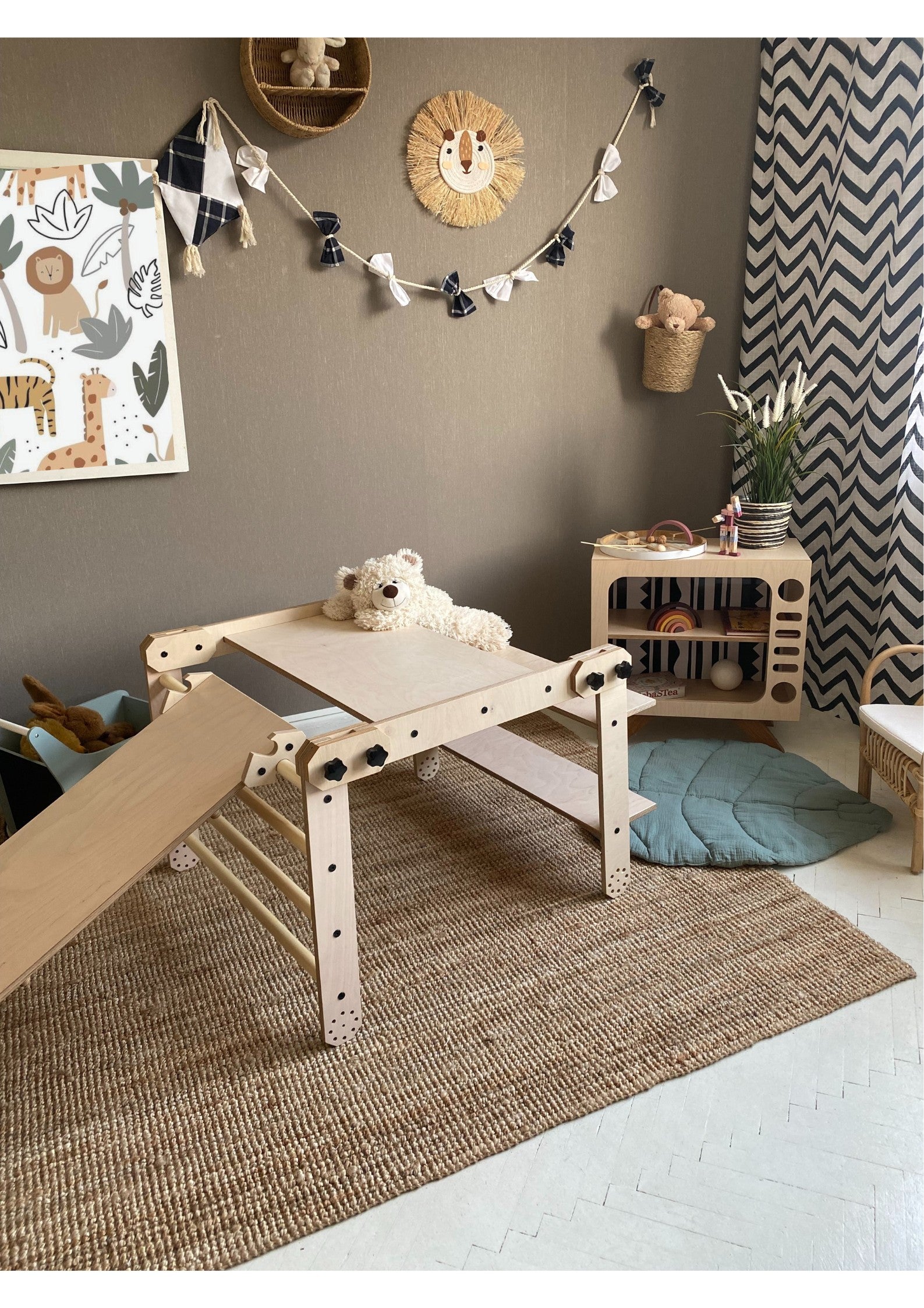 a soft-lit shot of the nabu set's smooth whiteboard surface, ready for a child's first drawing