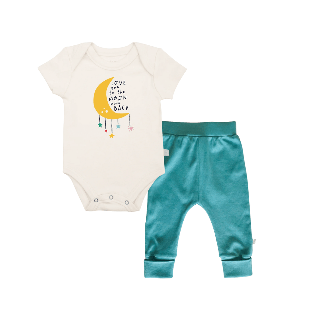 Moon and Back Organic Baby Gift Set