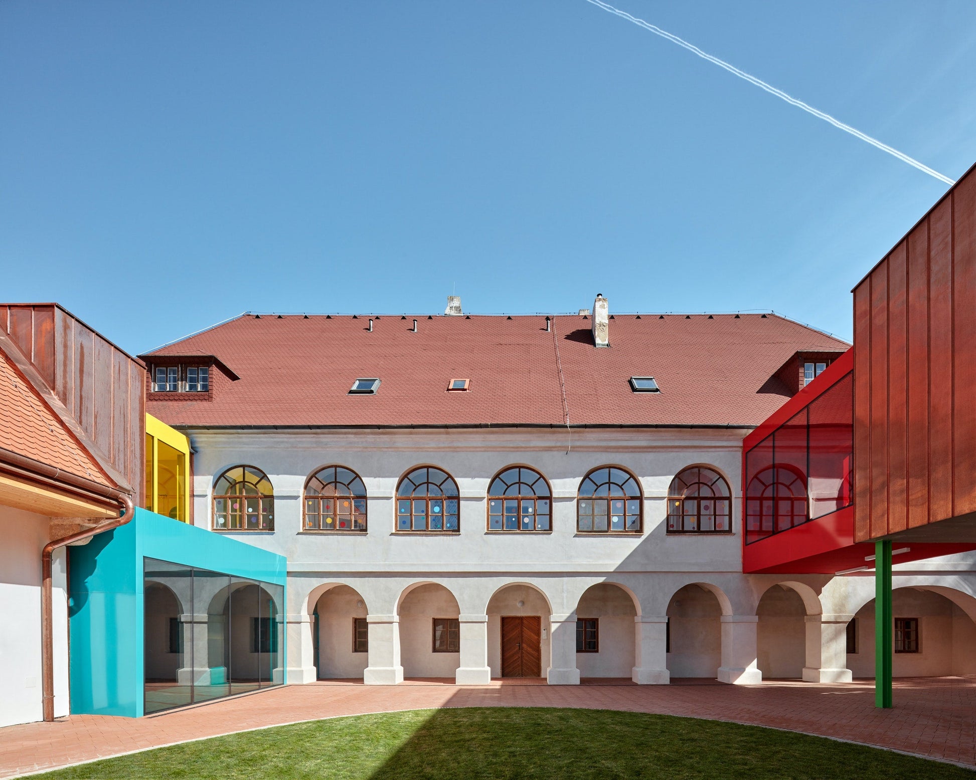 Building for Change: Creative Reuse Architecture
