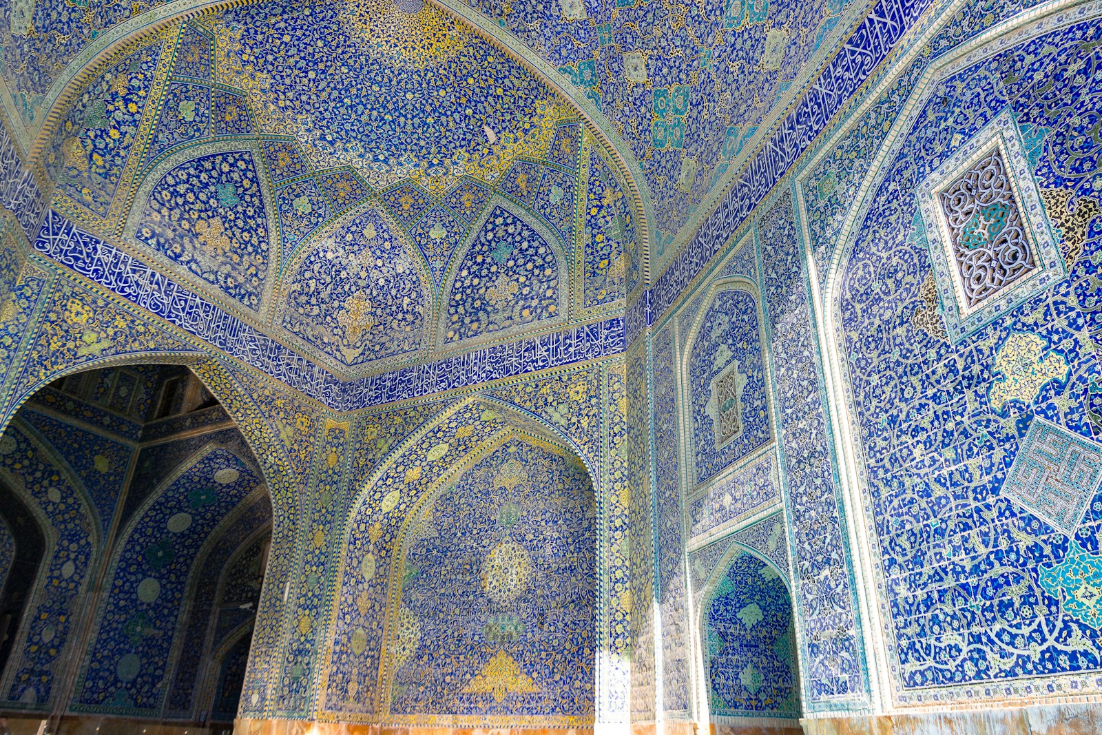 The Book of Temples: Spiritual Places Around the World