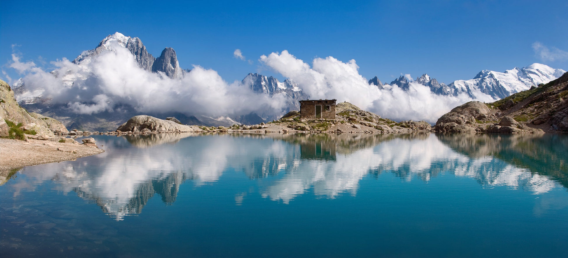Hiking Across the Alps Guide