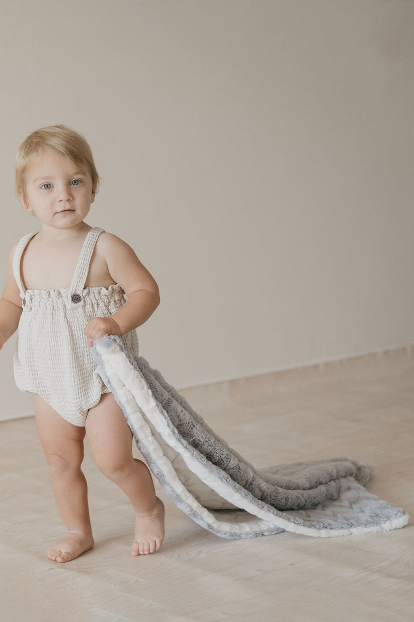 Super Cozy Grey Zig-Zag Fur Blanket