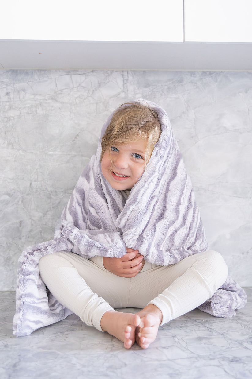 Luxury Grey Wavy Fur Blanket