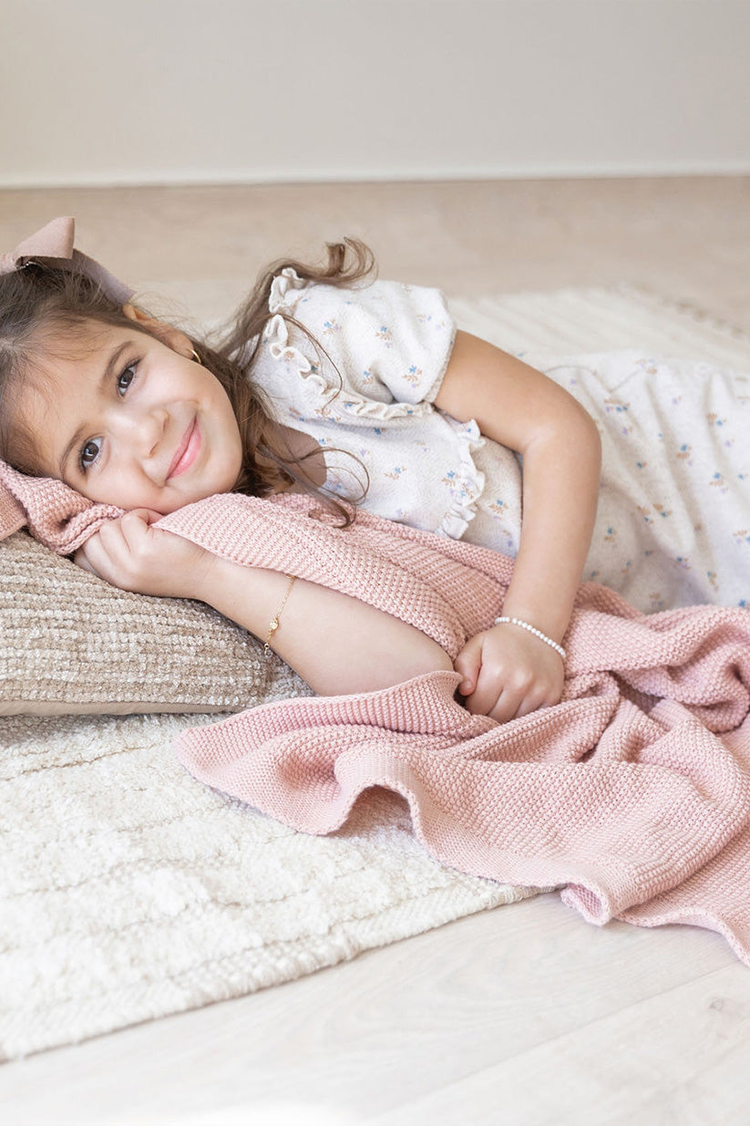 Deluxe Soft Pink Knit Blanket