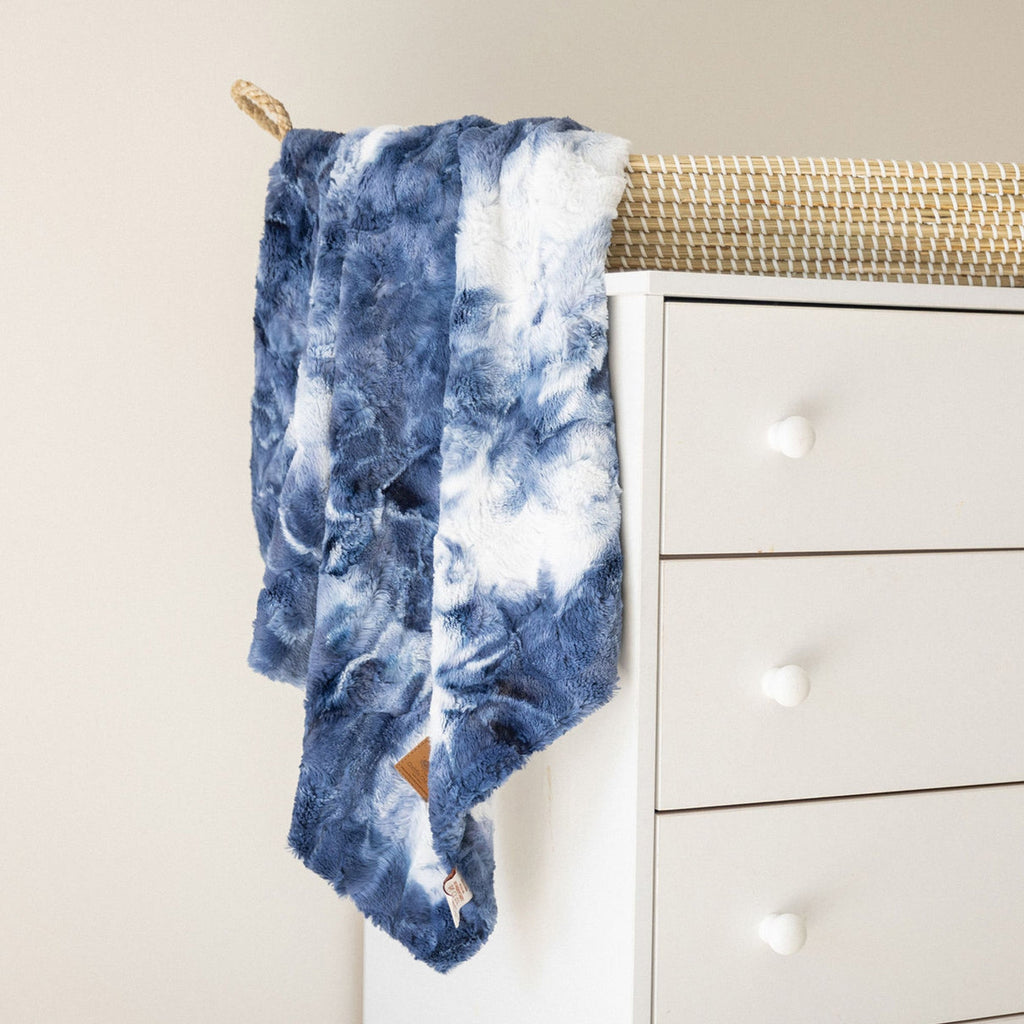 Ultra-Plush Blue Tie Dye Fur Blanket