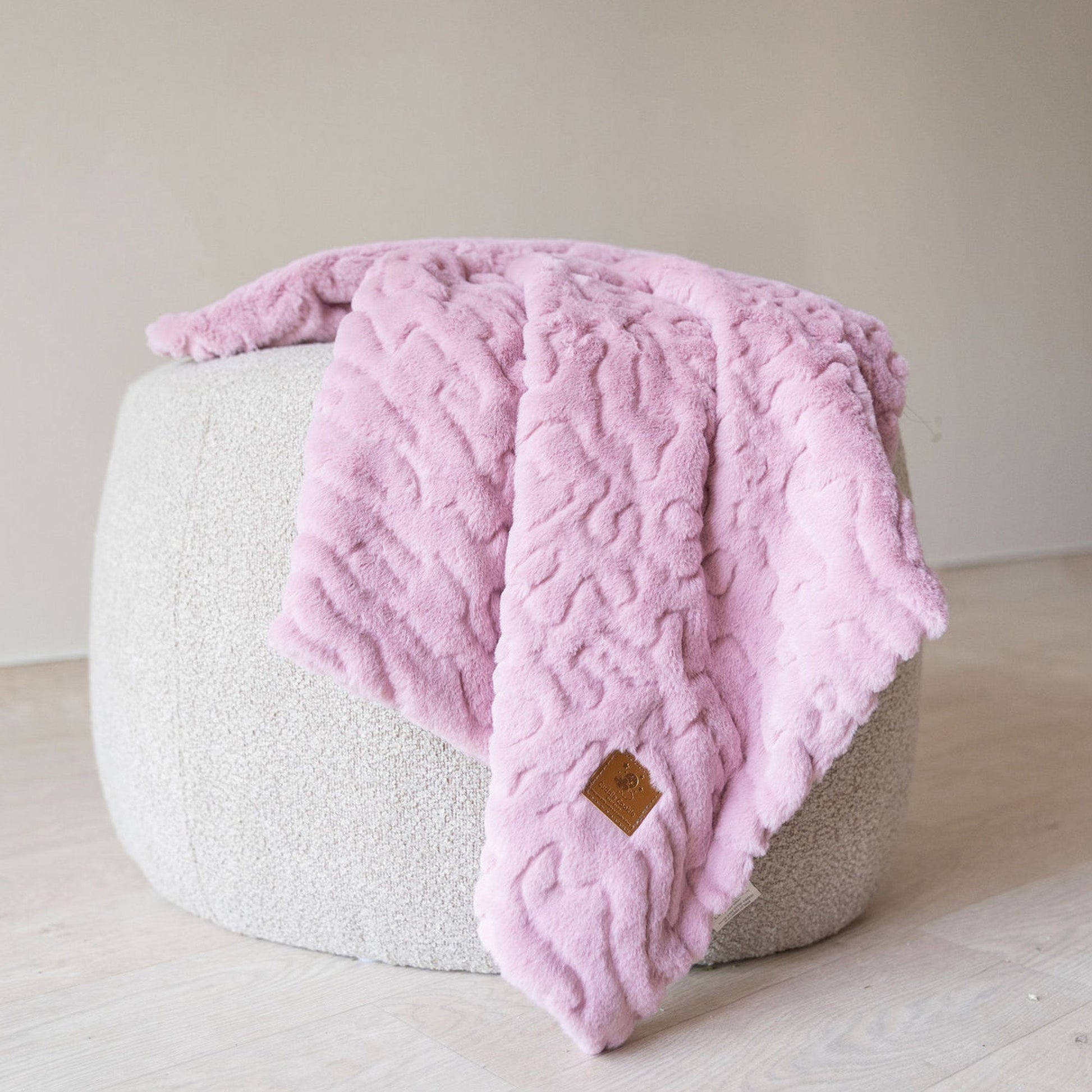 Ultra-Soft Solid Pink Fur Blanket