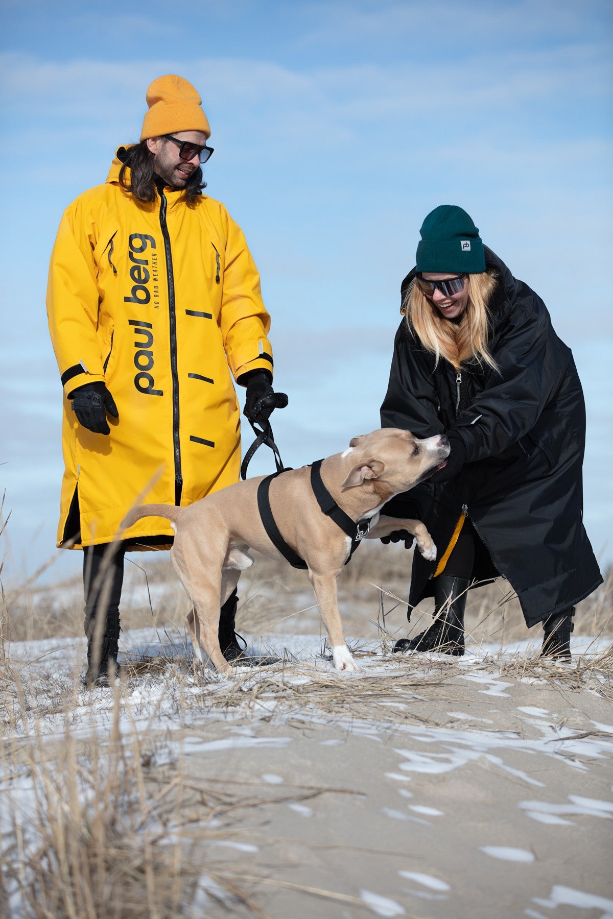 Paul Nordic Changing Robe - Black