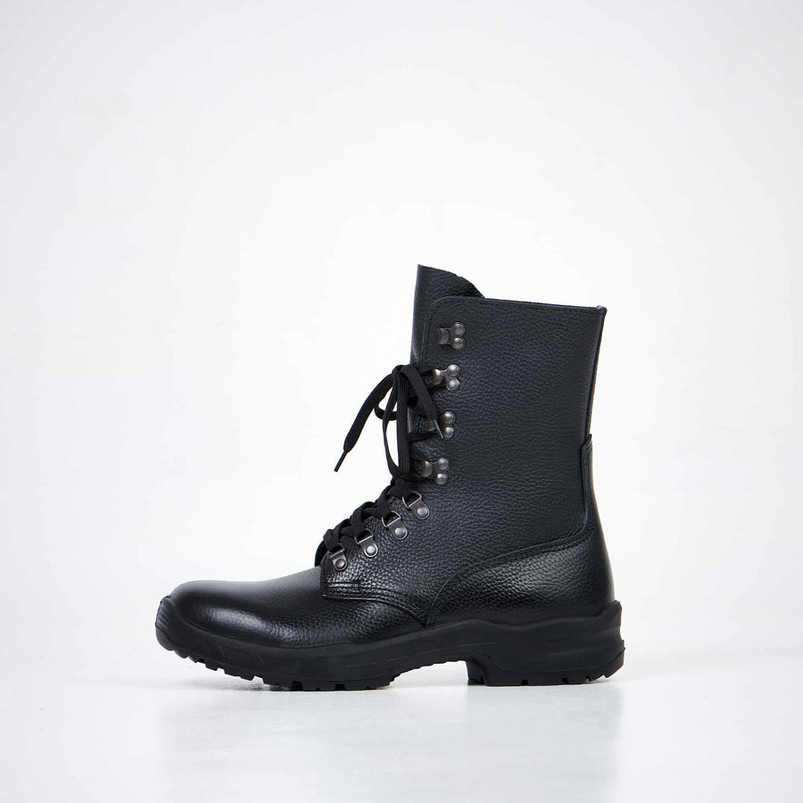 2077 Military Boots – Durable, Lightweight & Waterproof by Samelin at www.brixbailey.com