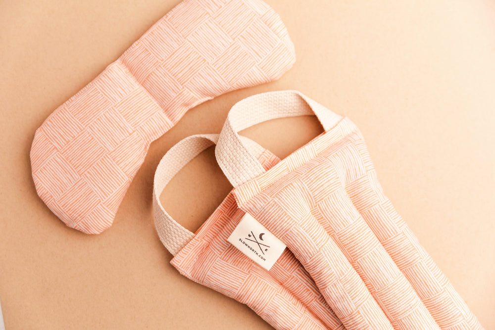 Eye Mask and Neck Wrap Bundle in Pink Pampas