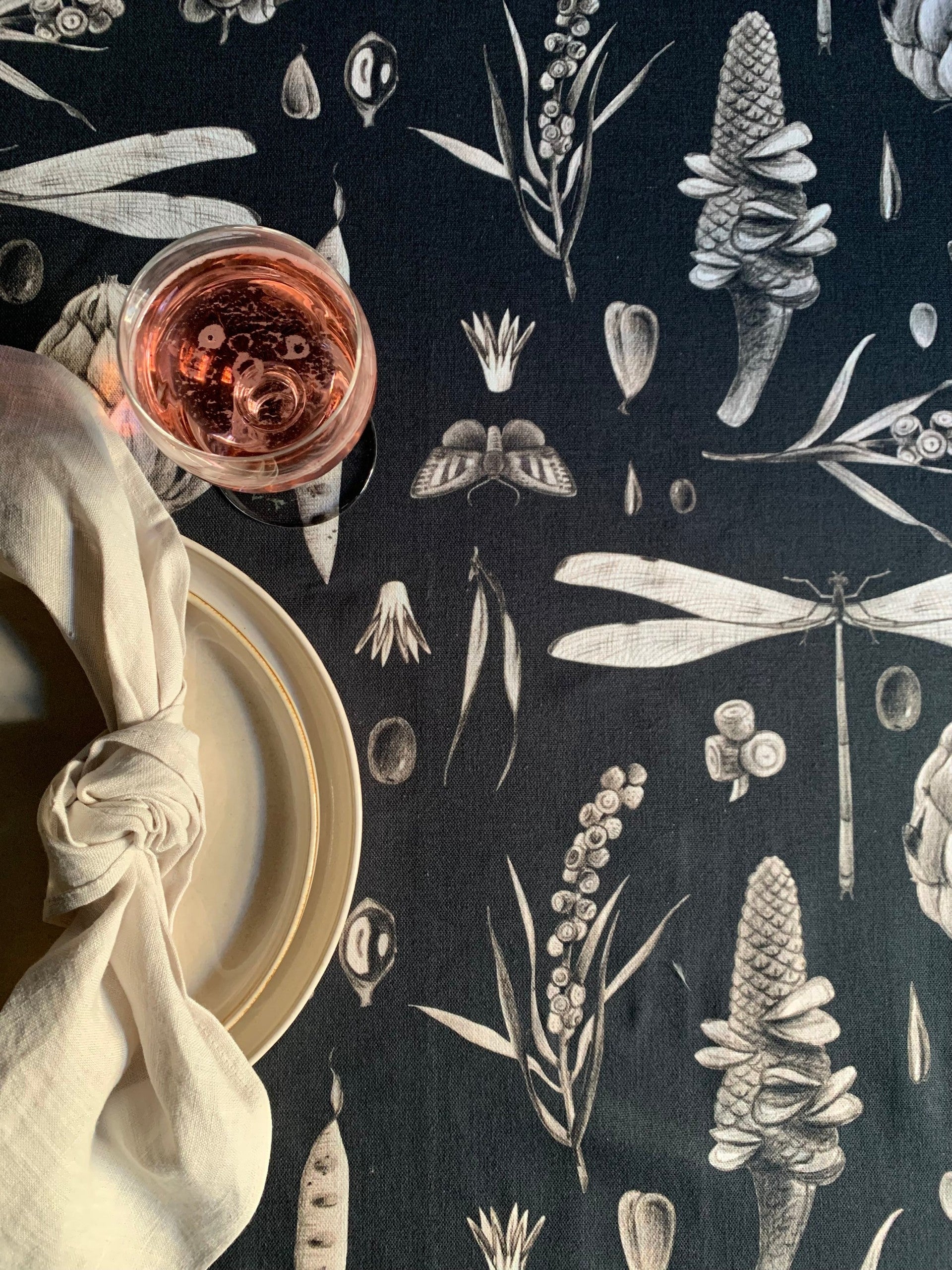 bold rectangular tablecloth with striking seeds carbon print on soft cotton