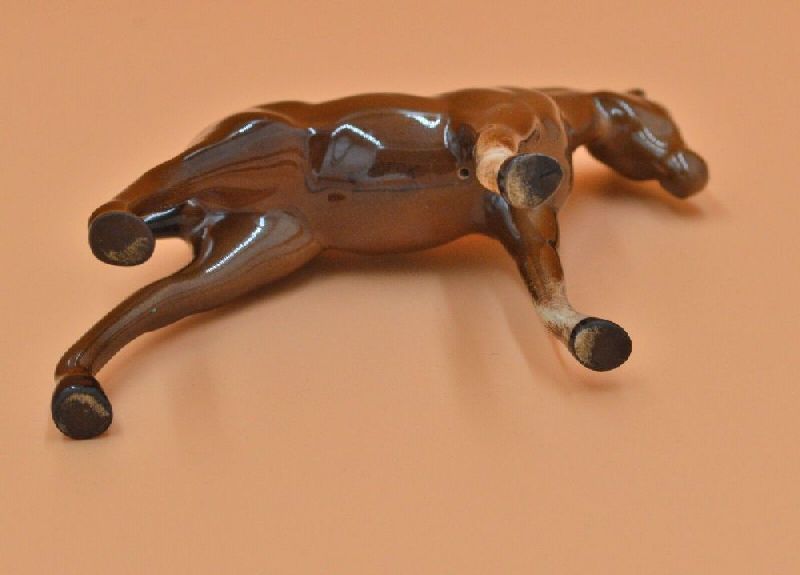 Beswick Horses JBH 30 and 915 - Standing Foal & Sitting Horse |