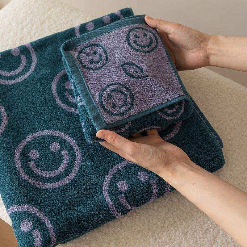 Smiling Face Bath Towel in Yellow Purple or Blue Purple