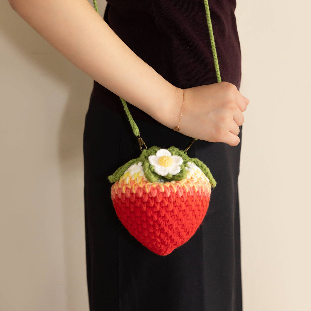Strawberry bag and bag charm — Wimbledon Limited Edition