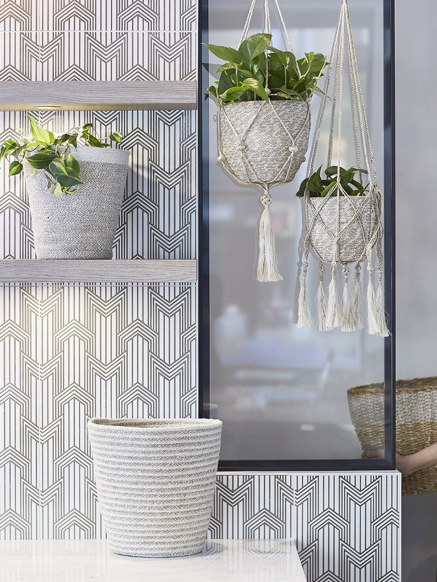 Natural Jute Plant Hanger Nadu