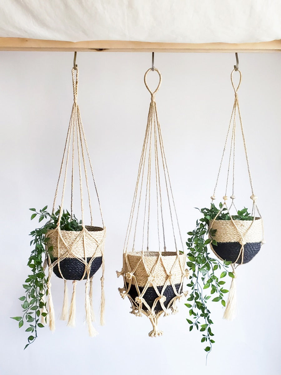 Natural Jute Plant Hanger Nadu