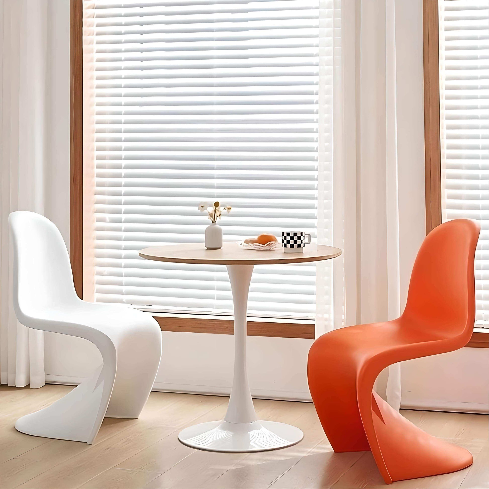 The Wavy Chair Modern S Curve Design