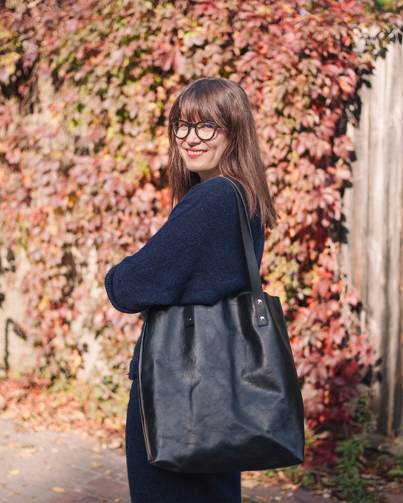 Leather Tote Bag with removable zip pocket - Black