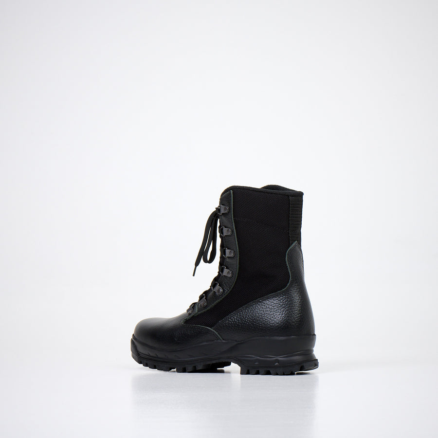 Desert Boots 598 – Military-Grade Durability & Style by Samelin at www.brixbailey.com