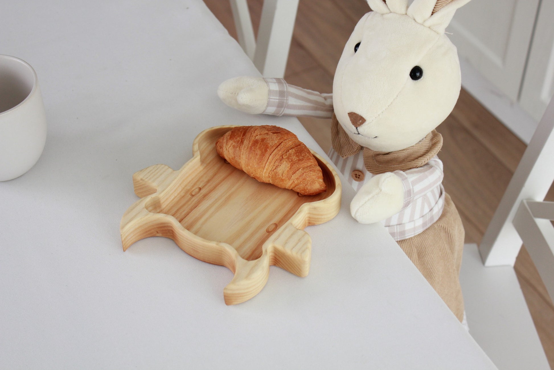 handmade oak wooden plate for kids featuring a playful bull design, smooth polished surface, eco-friendly and safe
