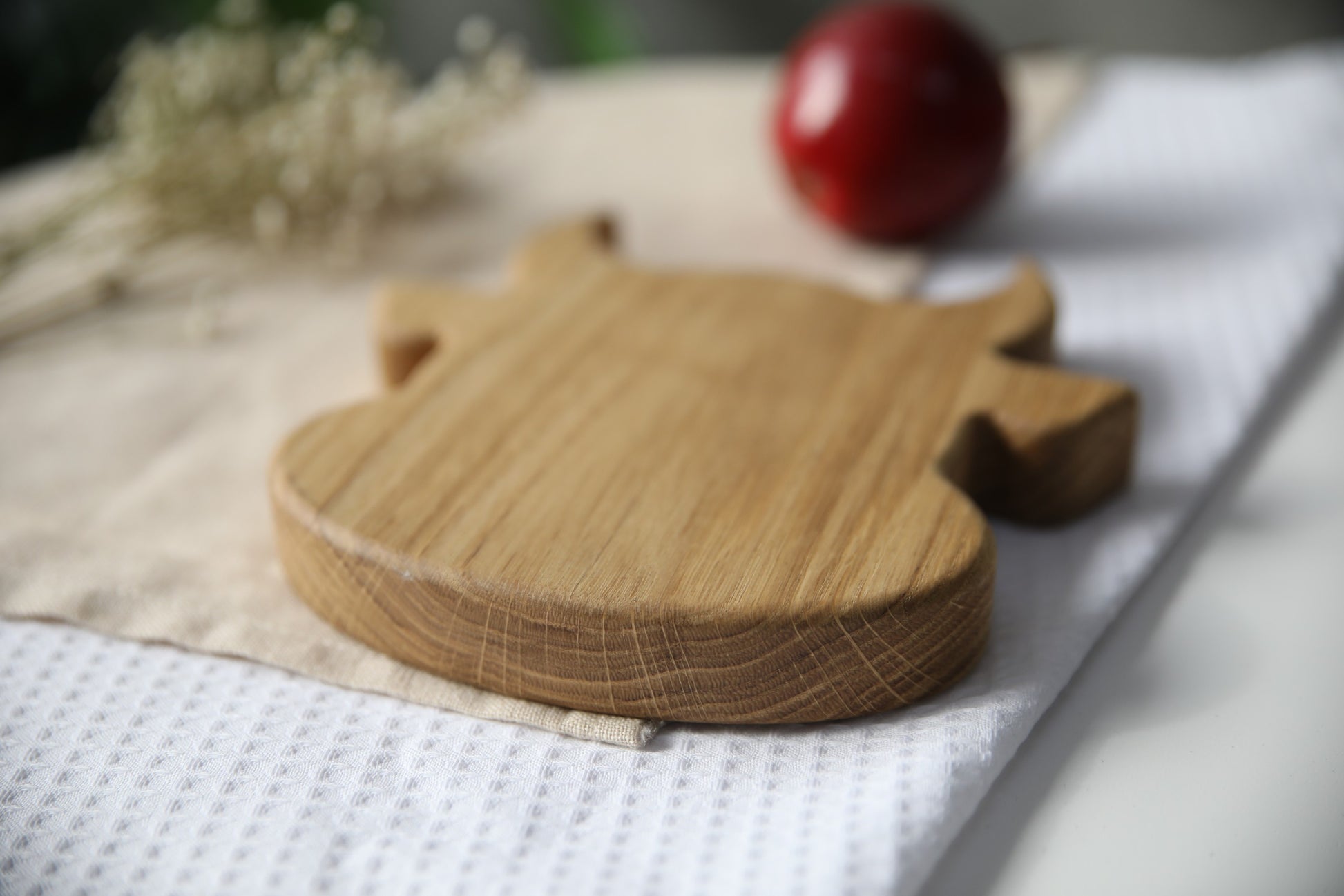 handmade oak wooden plate for kids with bull design, smooth polished surface, eco-friendly and safe for meals