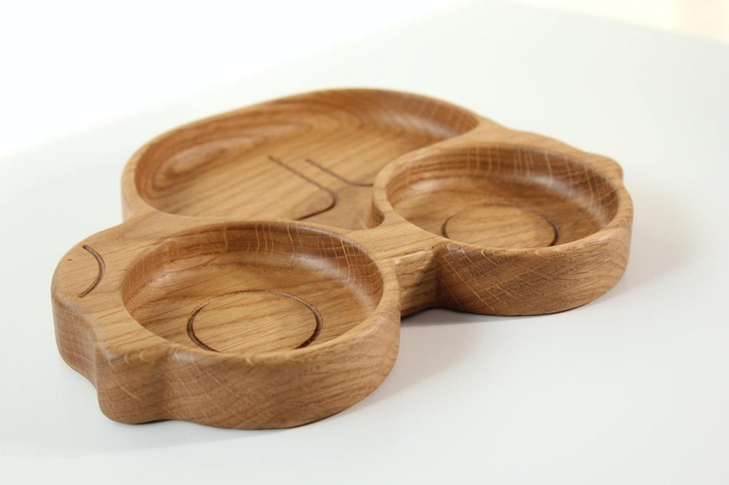 playful handmade wooden plate for kids with car design, natural oak, smooth polished surface, eco-friendly gift