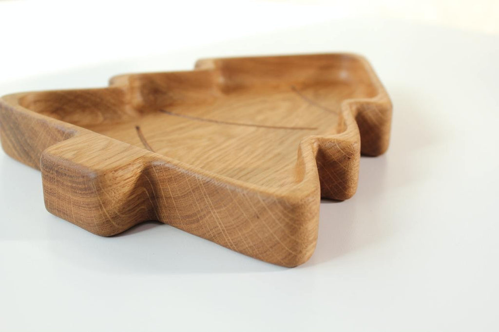 bold handmade wooden christmas tree plate for kids - natural oak, food-safe, and hand-polished