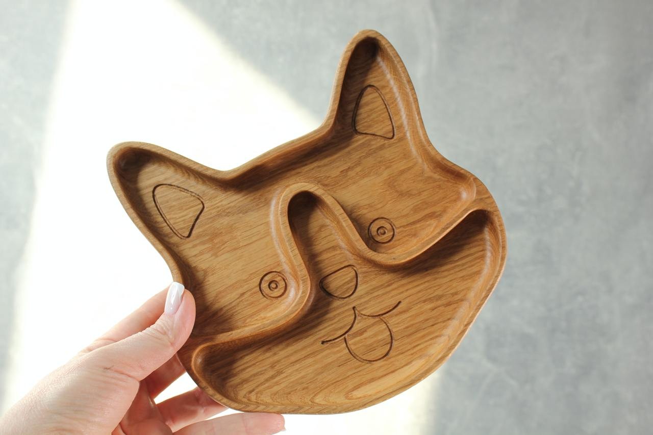 bold corgi wooden plate for kids - hand-polished oak with two food sectors, natural and safe