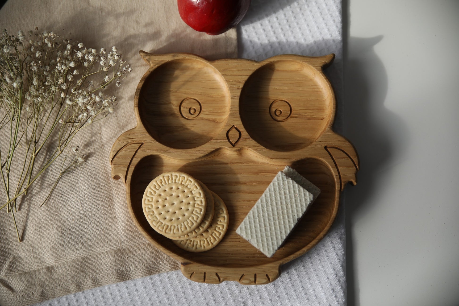 functional wooden owl plate for kids, hand-polished oak with food-safe wax, practical gift for toddlers