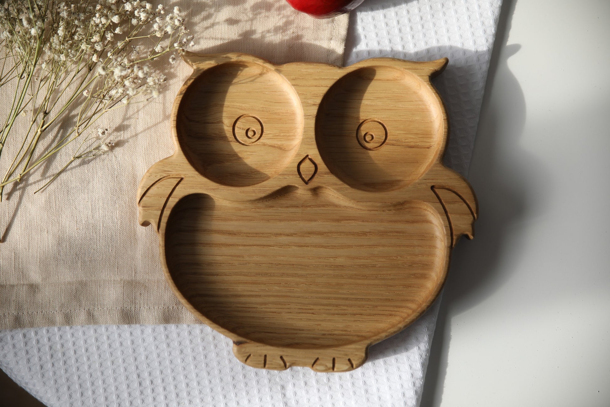 playful owl-shaped wooden plate for kids, hand-polished oak with a smooth finish, perfect for baby gifts