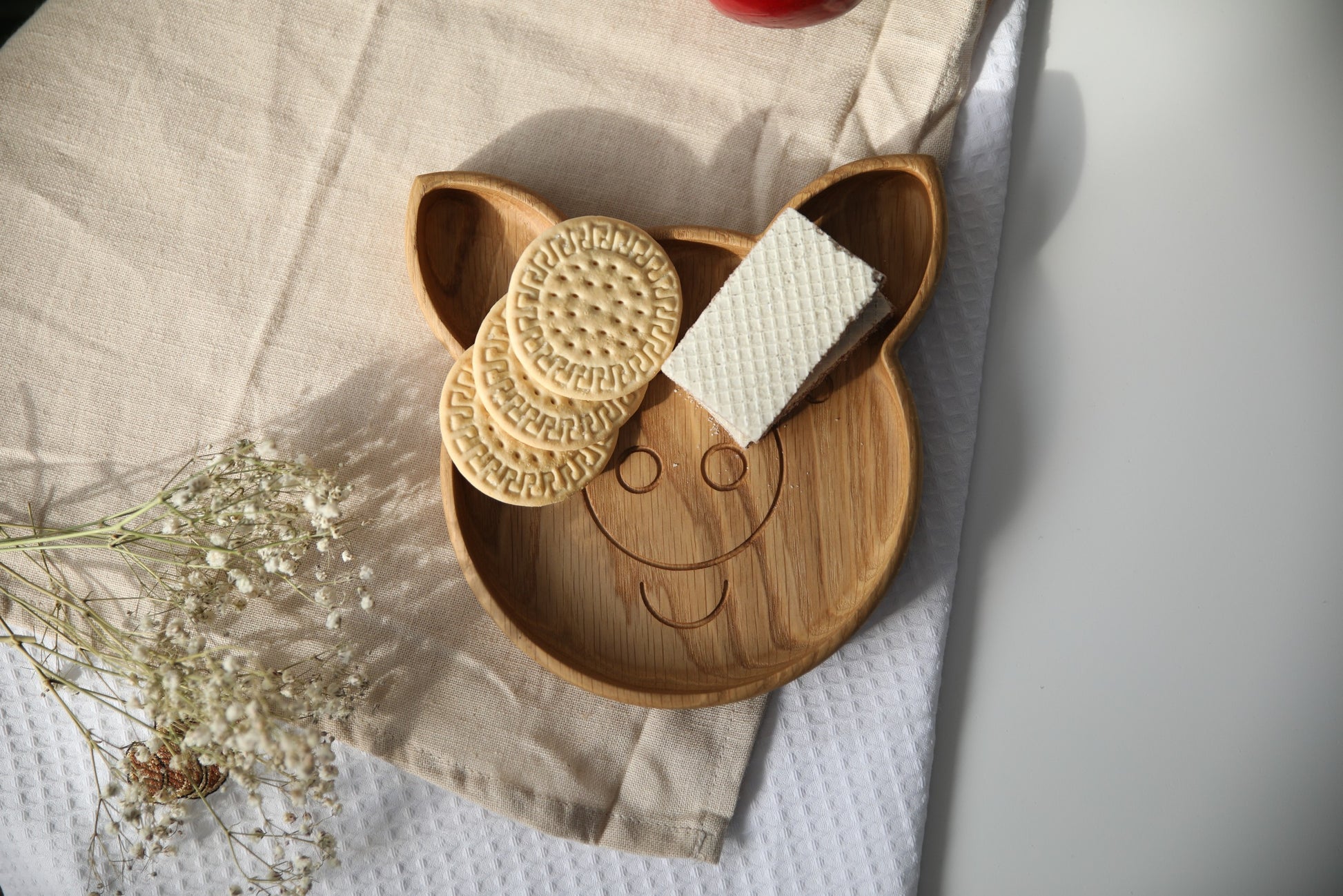 handmade wooden pig plate for kids - natural oak with smooth polished surface, safe and stylish