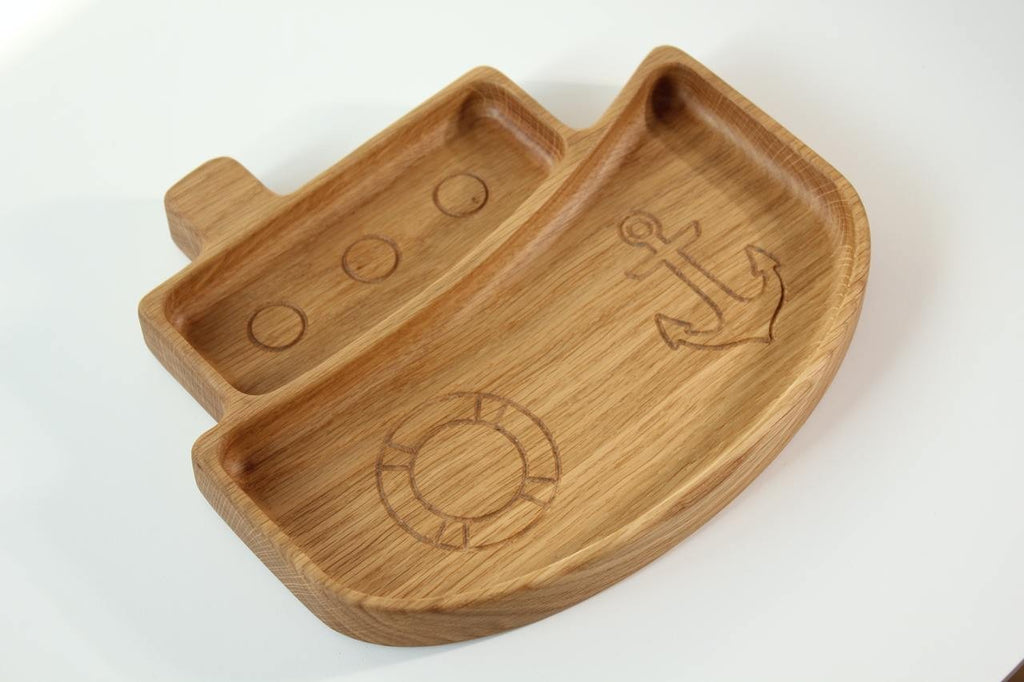 playful wooden kids plate with ship design, hand-polished oak, safe for toddlers, eco-friendly gift
