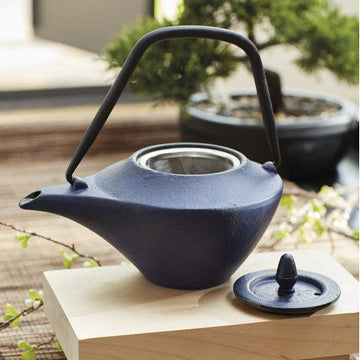 La Cafetière Cast Iron Japanese-Inspired Tea Pot - 450 ml