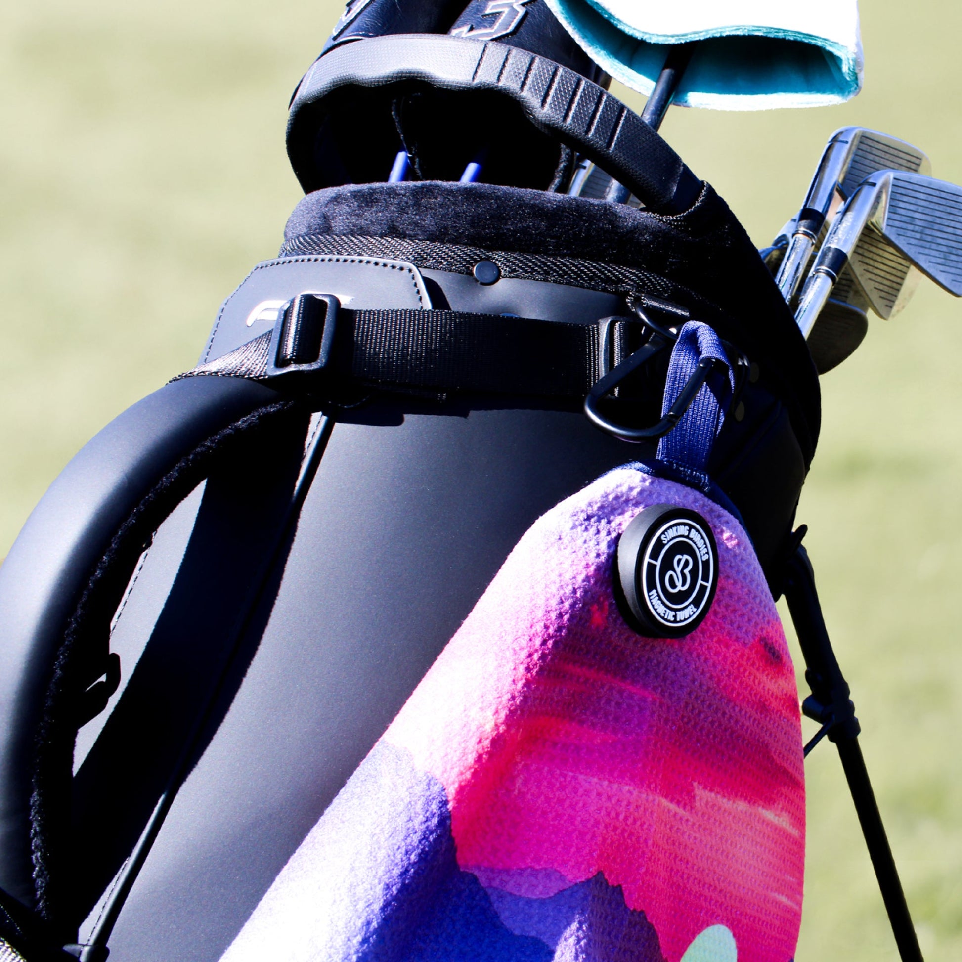 Magnetic Golf Towel Sunset Drive